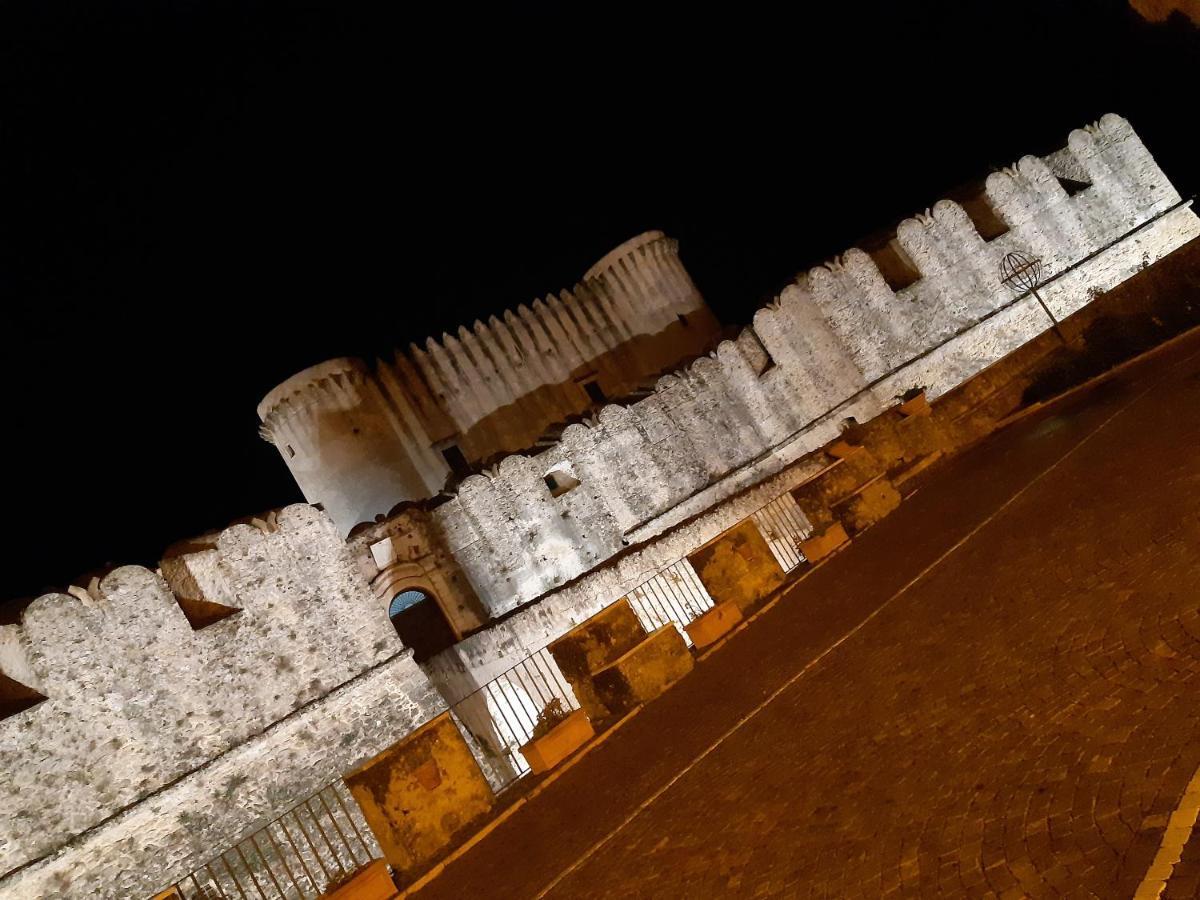 Appartamento Per Turisti Filoxenia Santa Severina Екстер'єр фото