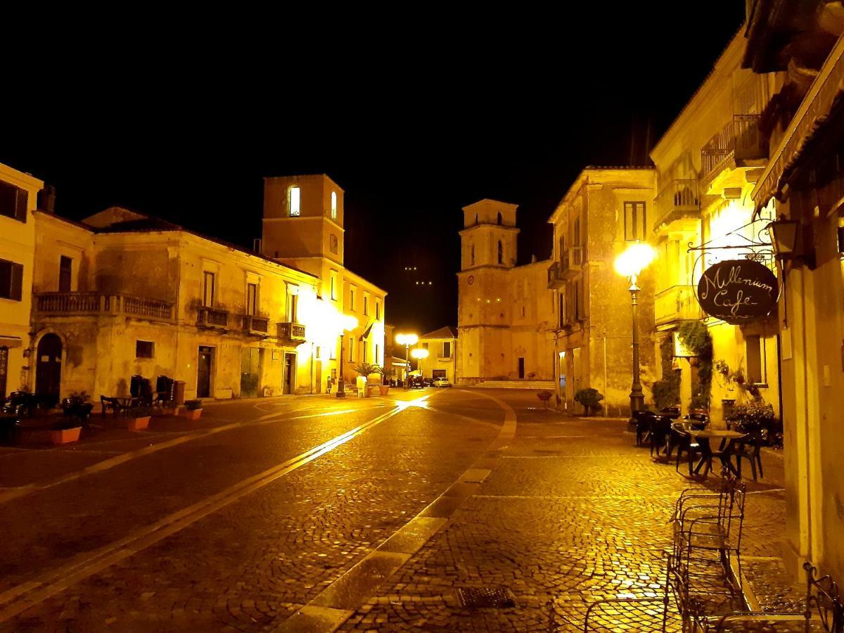 Appartamento Per Turisti Filoxenia Santa Severina Екстер'єр фото